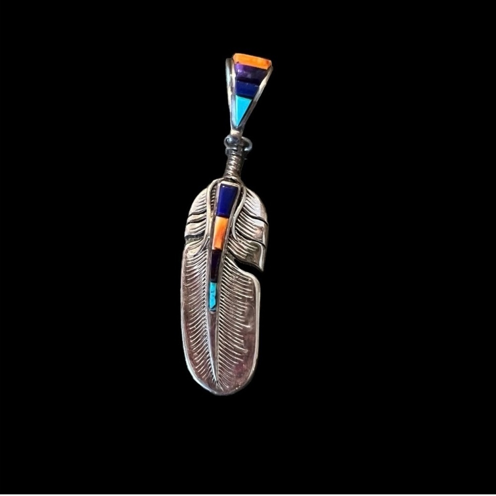 Vintage Christin Wolf feather stone inlay sterling silver pendant. 30+ years old - Picture 16 of 16